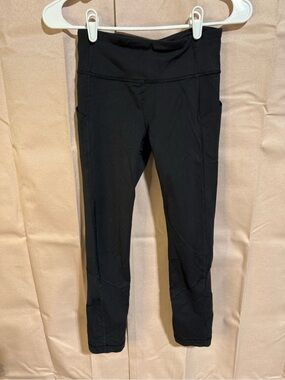 Lululemon Speed Crop Black Leggings Women’s Sz 2 Pockets Zip